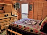 Blue Ridge cabin rentals-master bed